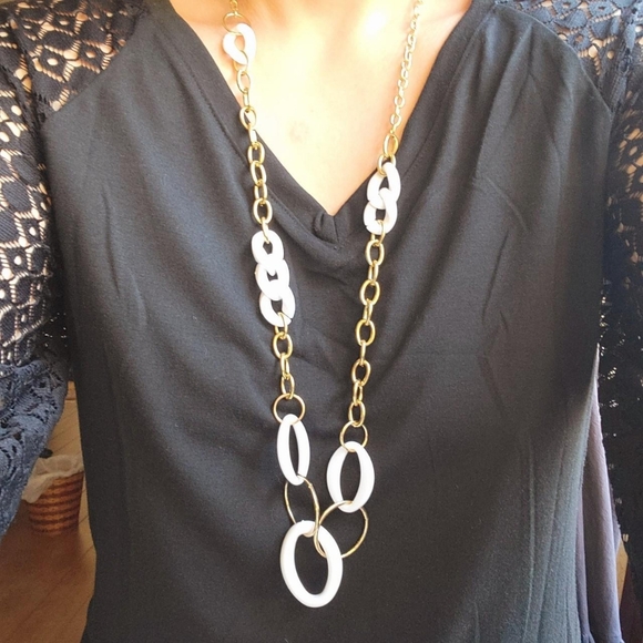 Vintage Retro White & Gold Geometric Long Hanging Boho Bohemian Necklace - Picture 1 of 4